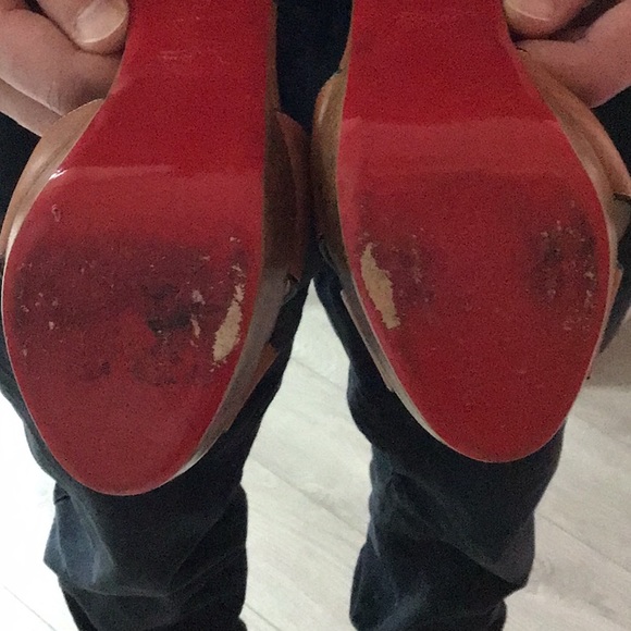 CHRISTIAN LOUBOUTIN SHOES SZ 41 - Picture 4 of 4